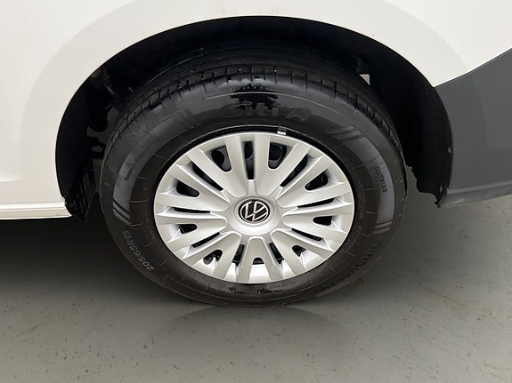 Volkswagen Caddy 30 of 30