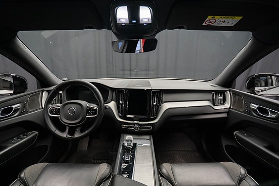 Volvo XC60 13 of 29