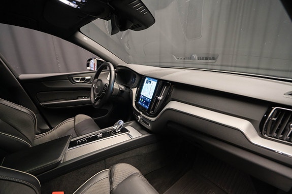 Volvo XC60 18 of 29