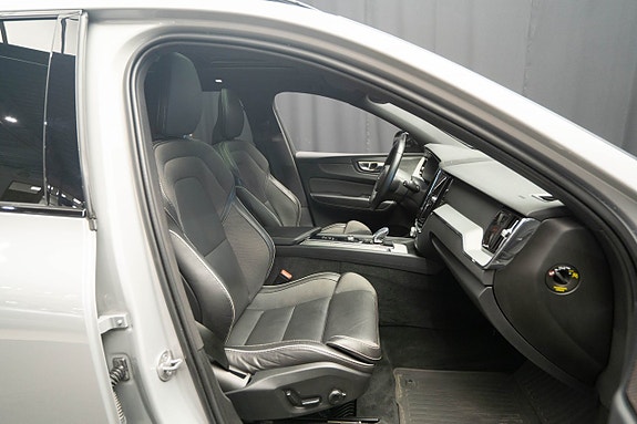 Volvo XC60 20 of 29