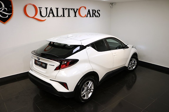 Toyota C-HR 18 of 23