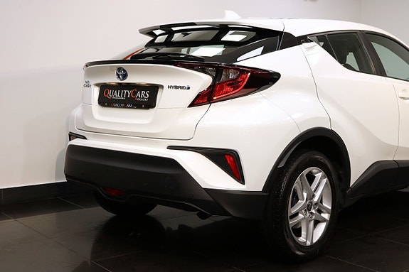 Toyota C-HR 20 of 23