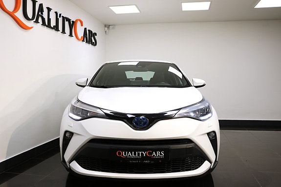 Toyota C-HR 5 of 23