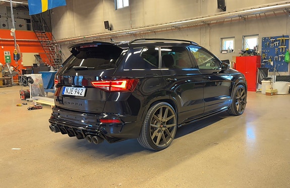 Cupra Ateca 3 of 10