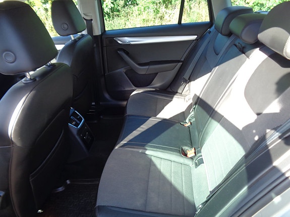 Skoda Octavia 13 of 19