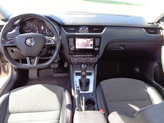 Skoda Octavia 11 of 19