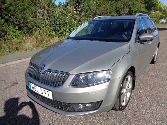 Skoda Octavia 2 of 19