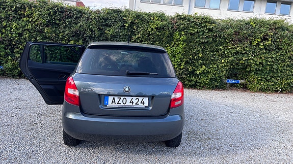 Skoda Fabia 2 of 6