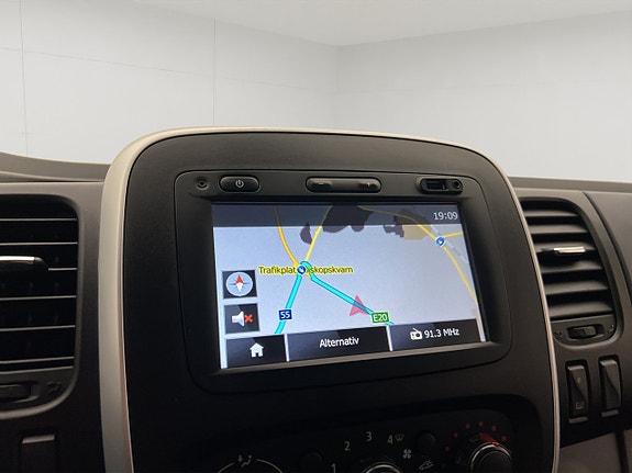 Opel Vivaro 17 of 25