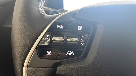 Kia EV6 14 of 21