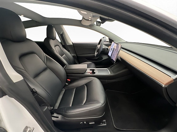 Tesla Model 3 15 of 30