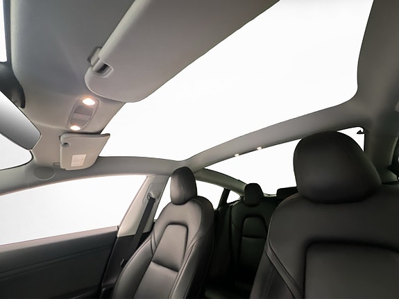 Tesla Model 3 18 of 30