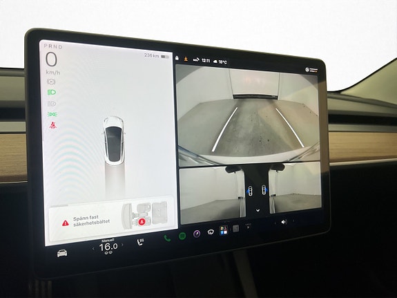 Tesla Model 3 23 of 30