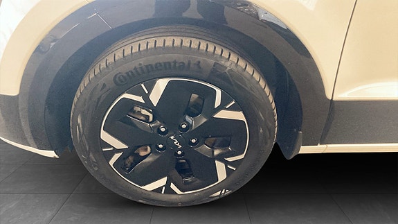 Kia Niro 12 of 12