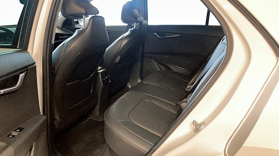 Kia Niro 6 of 12