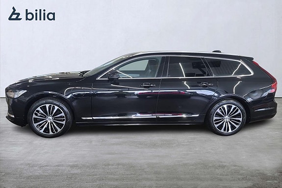 Volvo V90 2 of 23