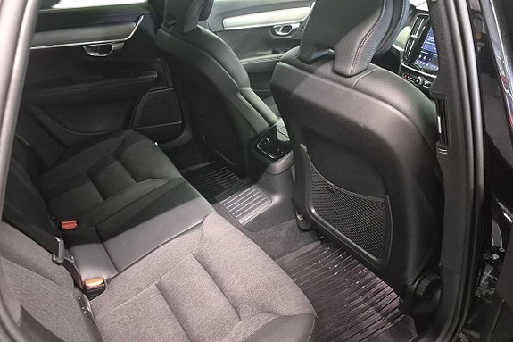 Volvo V90 14 of 23