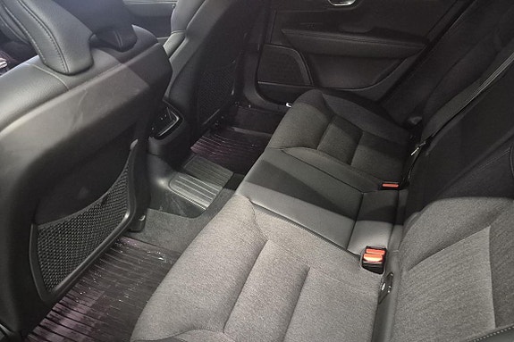 Volvo V90 15 of 23
