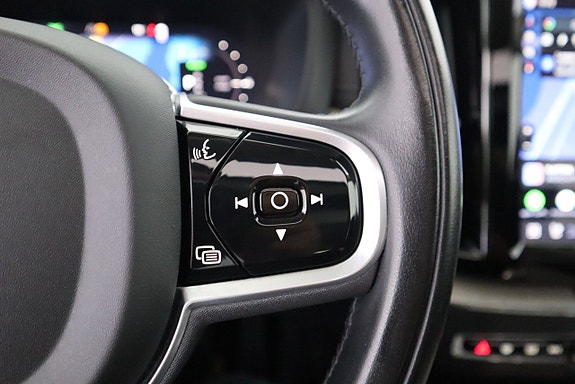 Volvo XC60 16 of 23