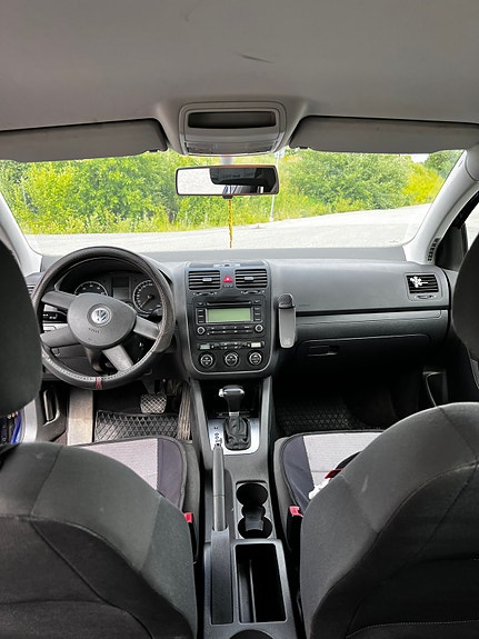 Volkswagen Golf V 6 of 8