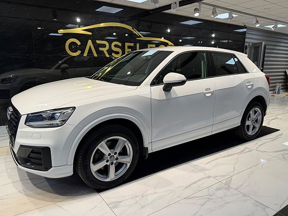 Audi Q2 2 of 27