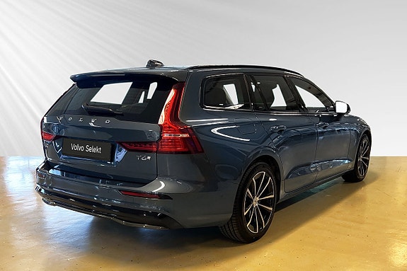 Volvo V60 4 of 22
