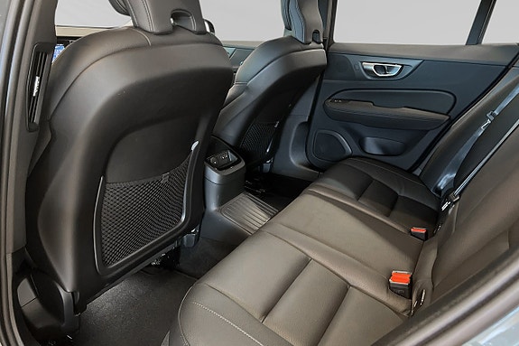 Volvo V60 7 of 22