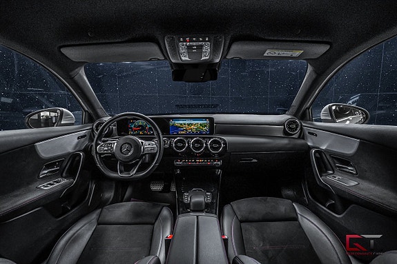 Mercedes-Benz A200 d 14 of 18