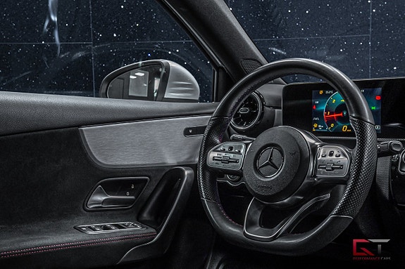 Mercedes-Benz A200 d 17 of 18