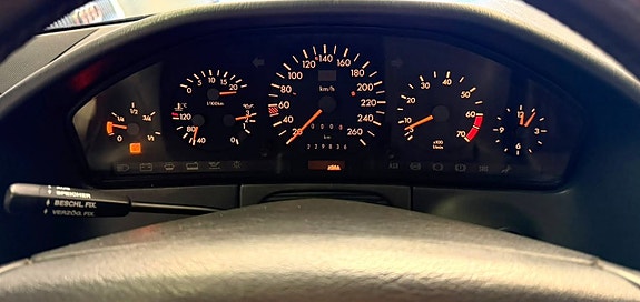 Mercedes-Benz S500 16 of 26
