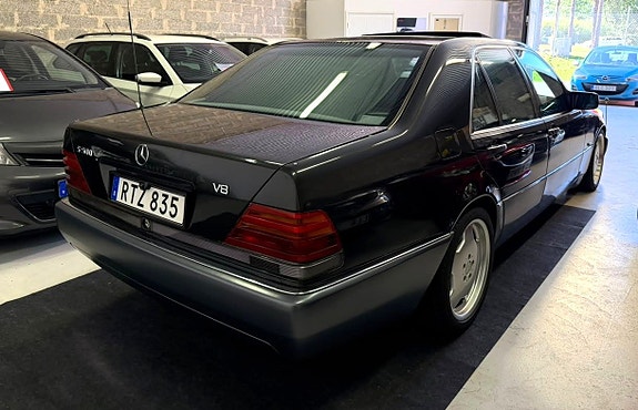 Mercedes-Benz S500 4 of 26