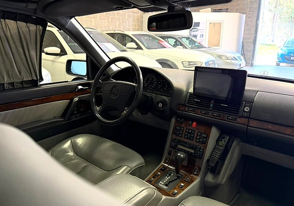 Mercedes-Benz S500 10 of 26
