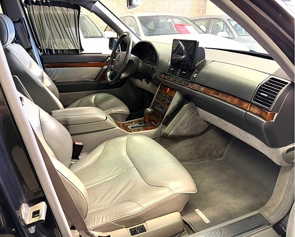 Mercedes-Benz S500 19 of 26
