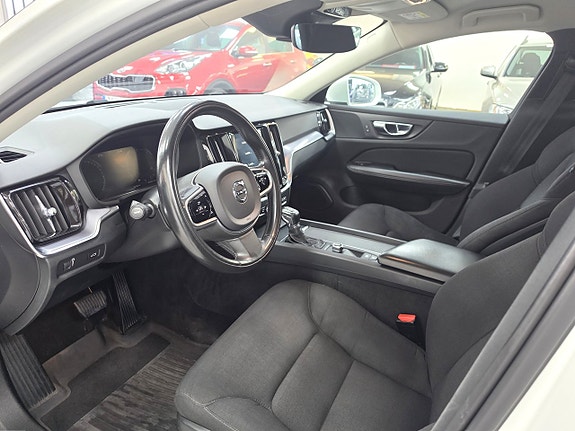 Volvo V60 6 of 21
