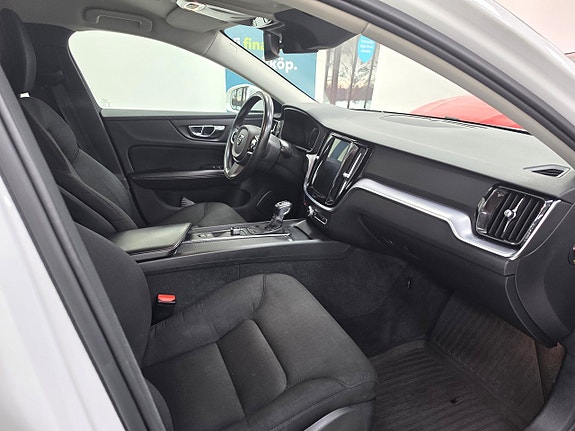 Volvo V60 7 of 21