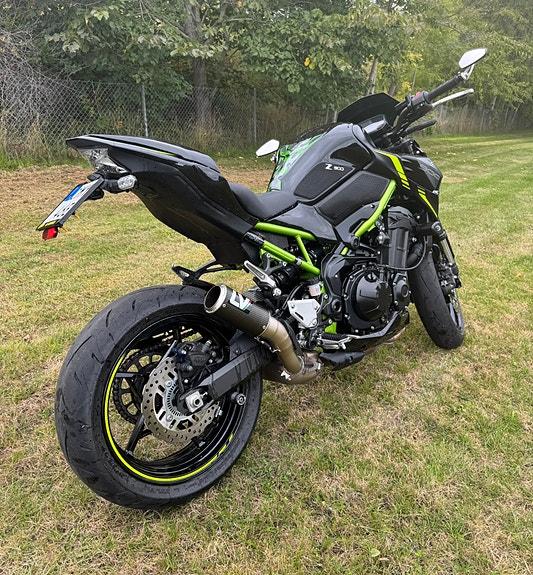 Kawasaki Z900 3 of 5