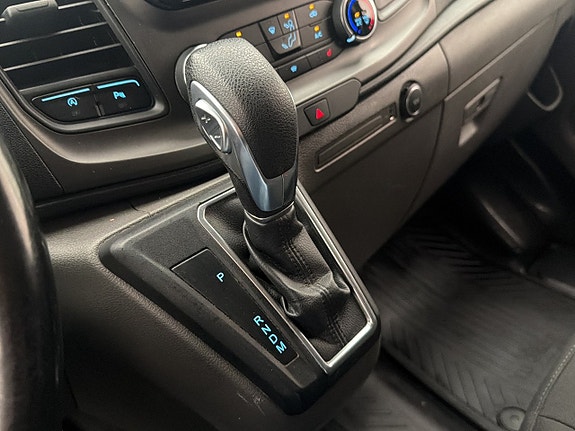 Ford Transit Custom 23 of 29