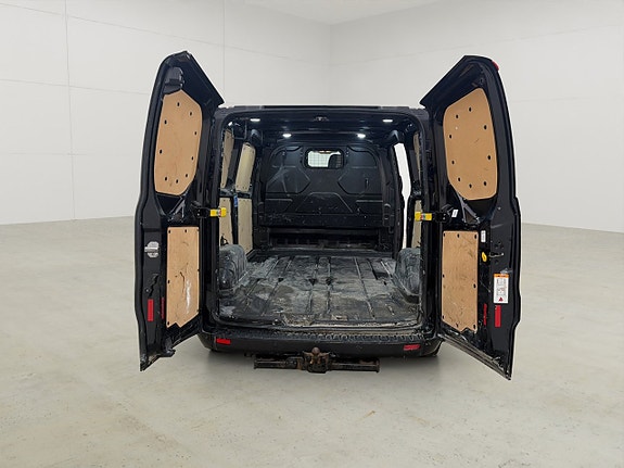 Ford Transit Custom 11 of 29
