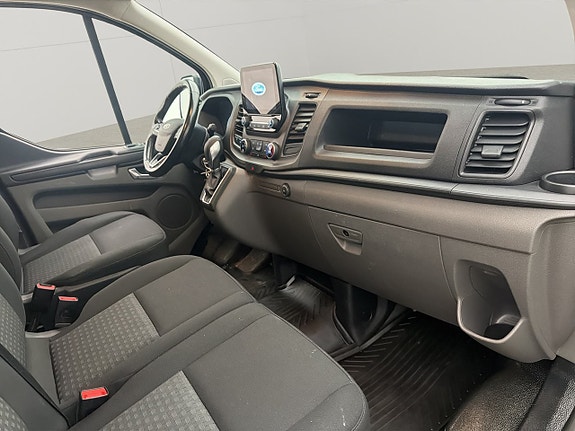 Ford Transit Custom 25 of 29