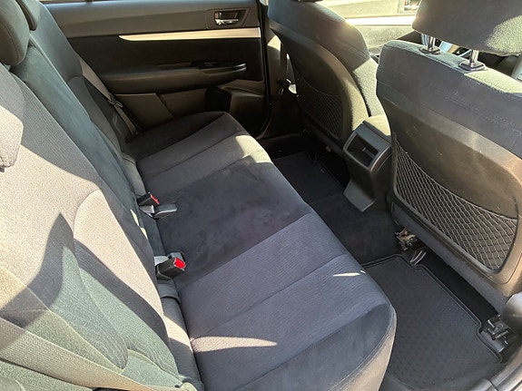 Subaru Outback 10 of 12