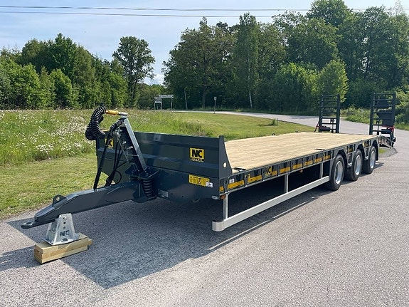 NC 3axl traktordragen maskintrailer 25T 2 of 24
