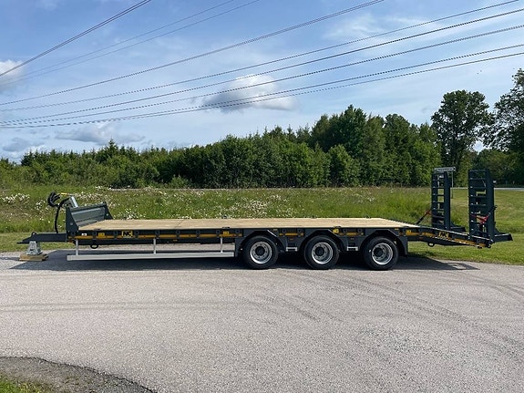 NC 3axl traktordragen maskintrailer 25T 3 of 24