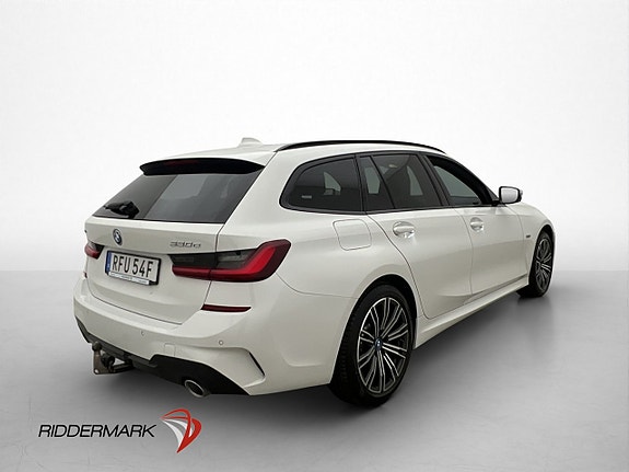 BMW 330e 8 of 30