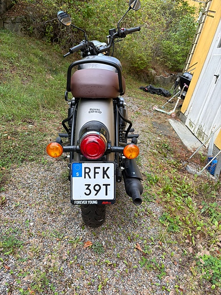 Royal Enfield CLASSIC 350 3 of 9