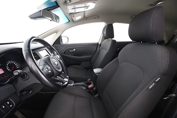 Kia Carens 11 of 30