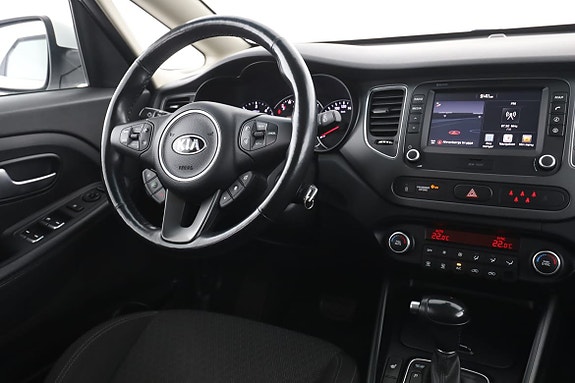 Kia Carens 14 of 30
