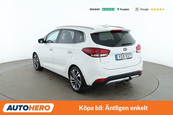 Kia Carens 3 of 30