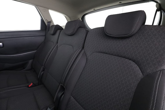 Kia Carens 15 of 30