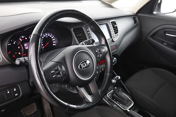 Kia Carens 12 of 30