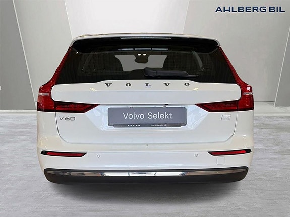 Volvo V60 3 of 16